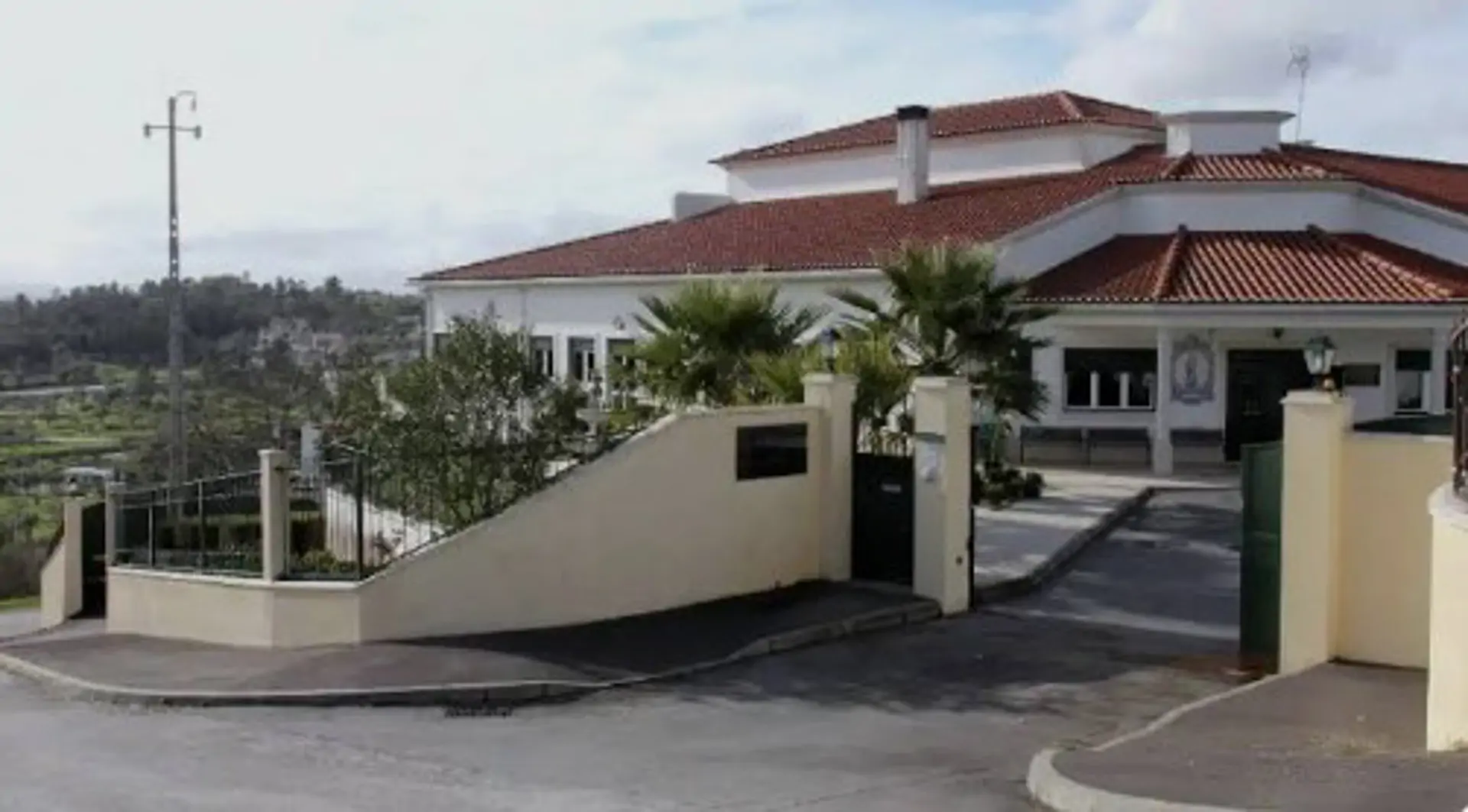 Lar Residencial Abrigo Nossa Senhora da Ajuda